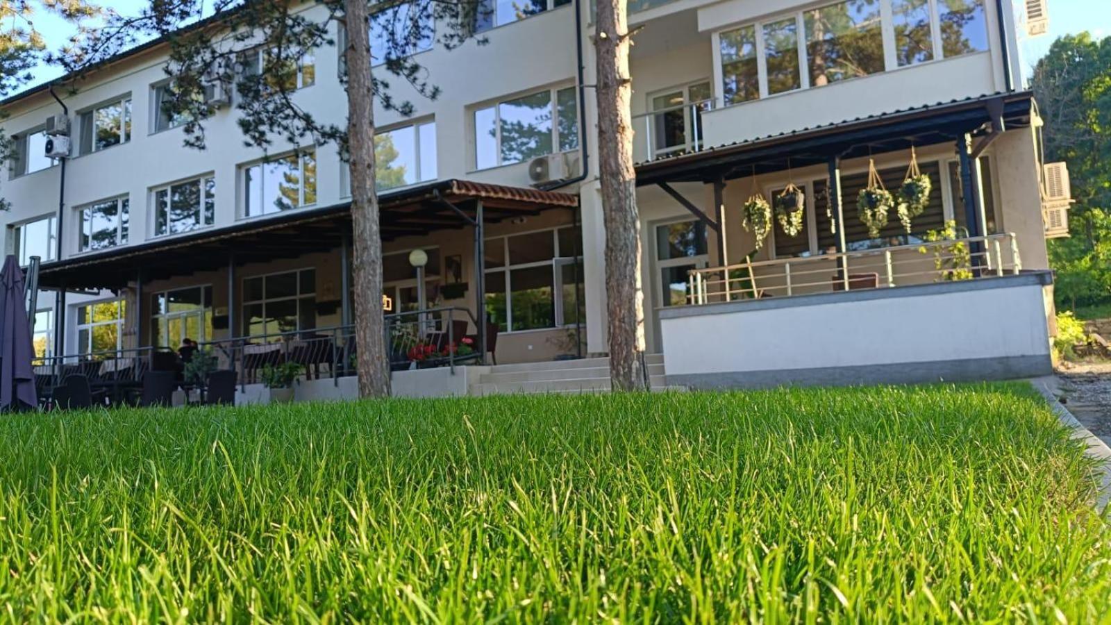 Комплекс Маджарово Hotel Buitenkant foto